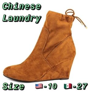 Chinese laundry suede boot